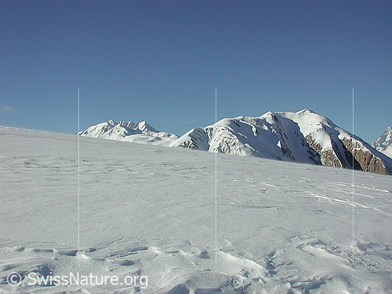 Foto: Blick auf Breithorn und Bättlihorn.