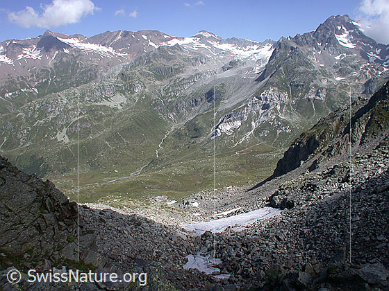 Foto: Blick vom Passo di Valdeserta Richtung NE auf das Oxefeld und das Ofenhorn.