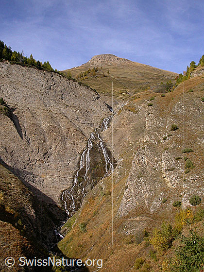 Foto: Wasserfall am Ausgang des Fäldbachtals.