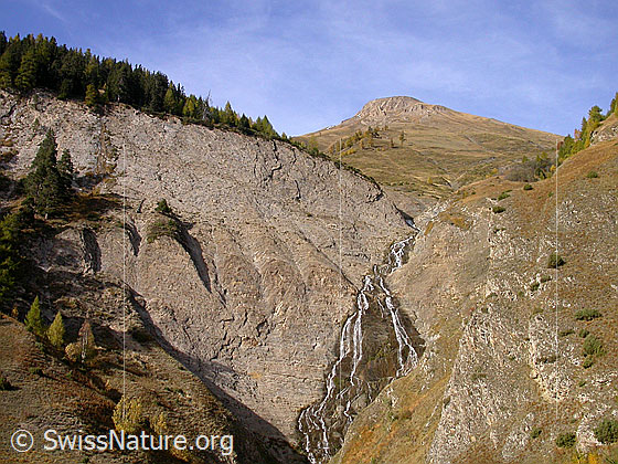 Foto: Wasserfall am Ausgang des Fäldbachtals.