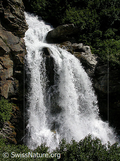 Foto: Wasserfall der Binna bei Chiestafel.