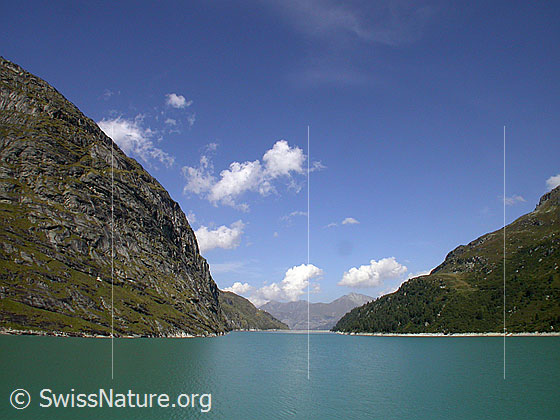 Foto: Blick über den Zervreilasee Richtung Staumauer.