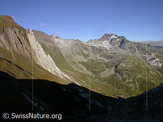 Foto: Blick vom Furggulti über die Turbealp (Turbe) zum Ofenhorn.
