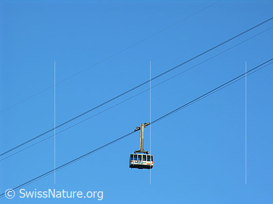 Foto: Luftseilbahn zum Gemsstock in Andermatt.