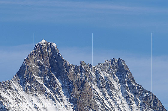 Foto: Schreckhorn und Lauteraarhorn. Am Schreckhorn links der Nordwestgrat (Andersongrat), rechts der Südwestgrat (Normalroute). Gut zu sehen sind die beiden Tübeli am Gipfel des Schreckhorns.
Am Lauteraarhorn rechts der Südwestgrat.