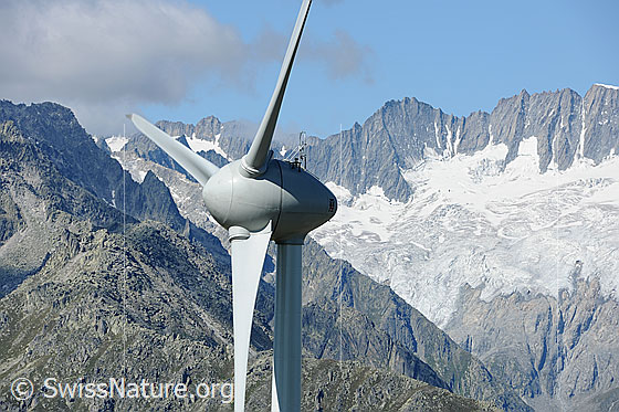 Foto: Windturbine in Berglandschaft.
Windenergieanlage Nätschen (Gütsch), Andermatt.