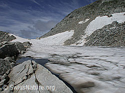 DSCN5752: Schwarzsee. Mit Eisschollen bedeckt