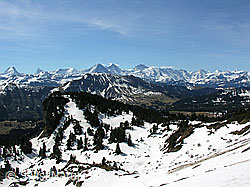 F022851: Hohganthütte: Bröndlisflue, Augstmatthorn und Berner Alpen