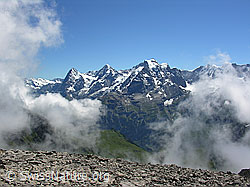 F026576: Hundshorn: Eiger, Mönch, Jungfrau mit Quellwolken