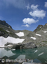 F037326: Mättitalsee mit Felsblock und Spiegelung