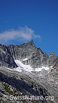 F051102: Gezackter Felsgrat des Brünberg