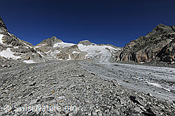 Photo: Geröll auf dem Tiefengletscher