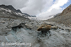 Foto: Gletschertische auf dem Oberaargletscher
