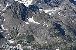 Photo: Rock glacier on the north side of the Bochtehorn