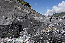 Foto: Östlicher Erosionsgraben im Vorfeld des Gamchigletschers